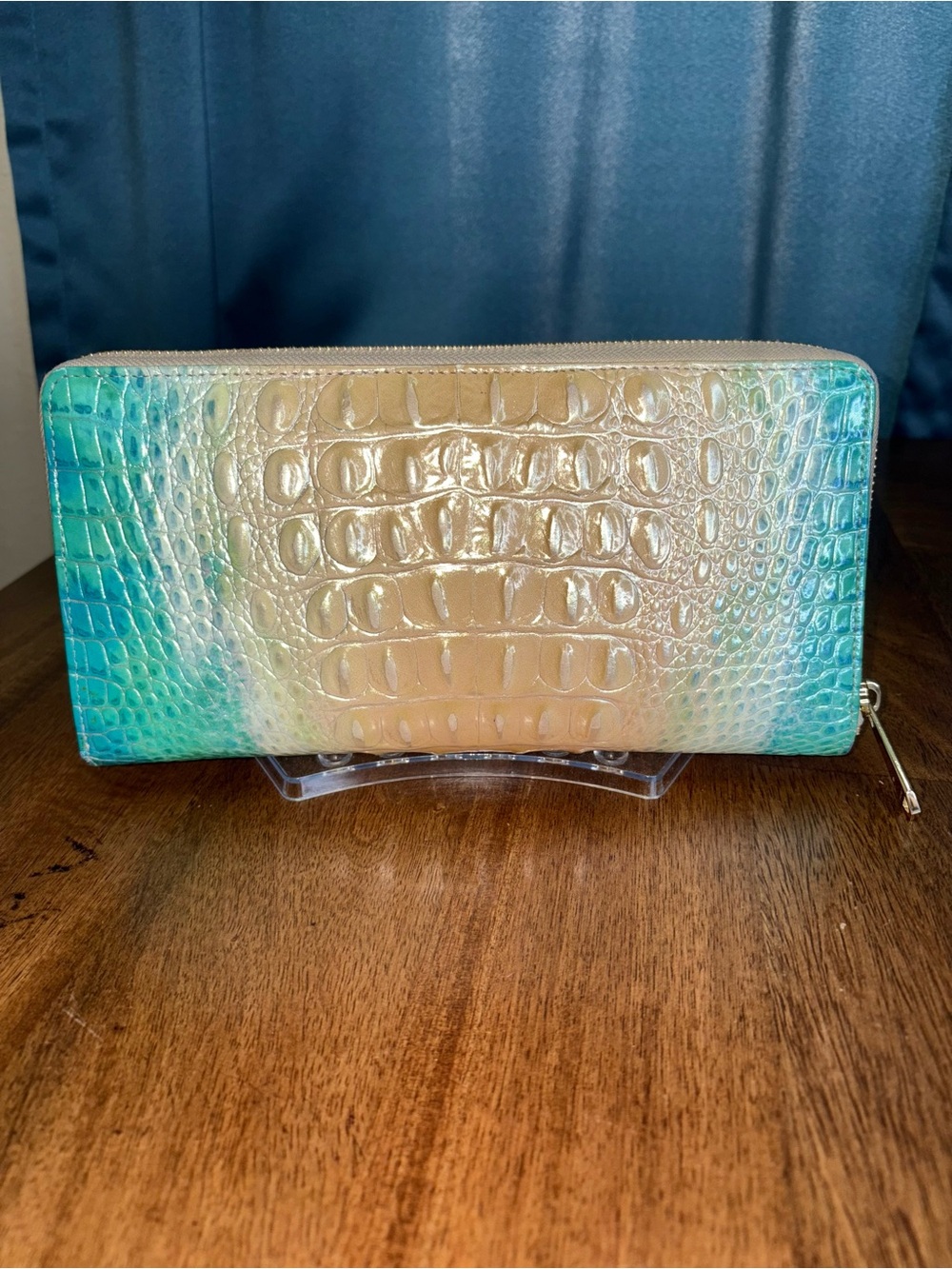 Brahmin GUC Skyler - Ocean Ombré - Travel Wallet/Clutch - FULL Eye - HTF, Rare - Picture 2 of 15